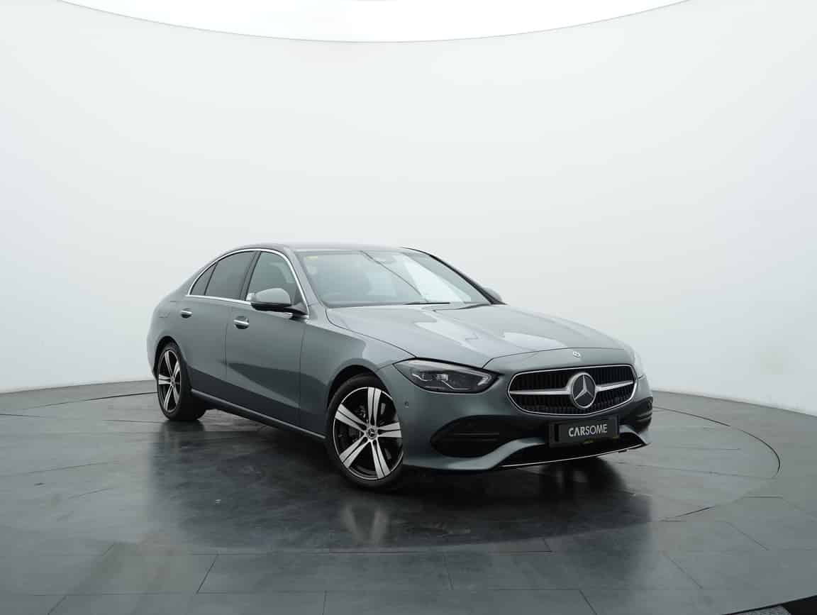 Mercedes-Benz_C200_2023_Gray_B2C_CARSOME