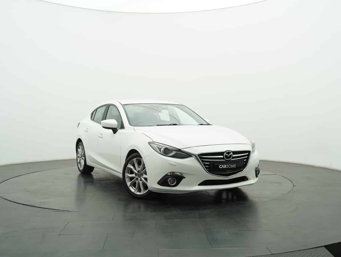 Mazda_3_2016_White_B2C_CARSOME