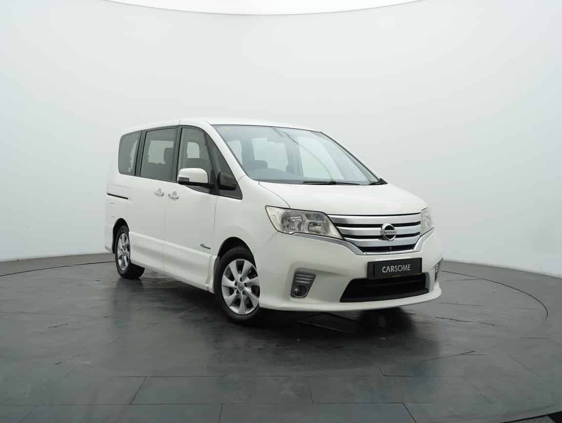 Nissan_Serena_2013_White_B2C_CARSOME