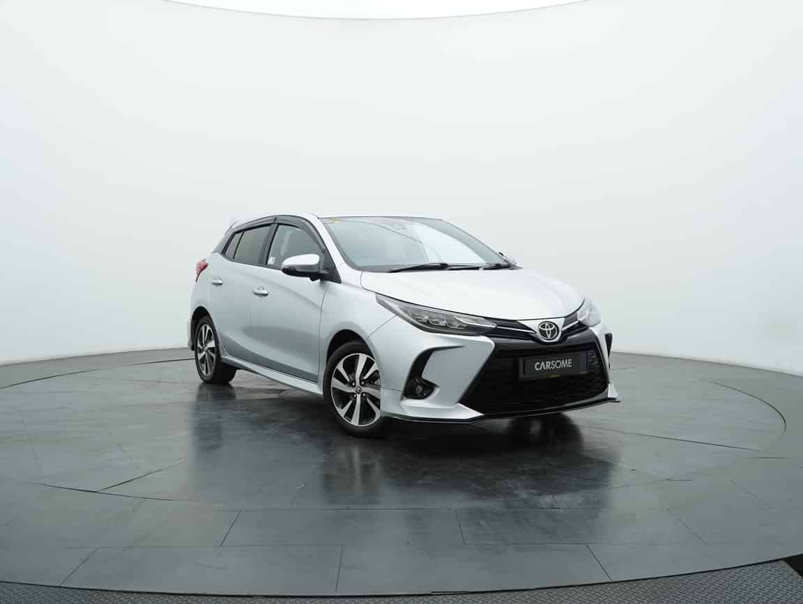 Toyota_Yaris_2022_Silver_B2C_CARSOME