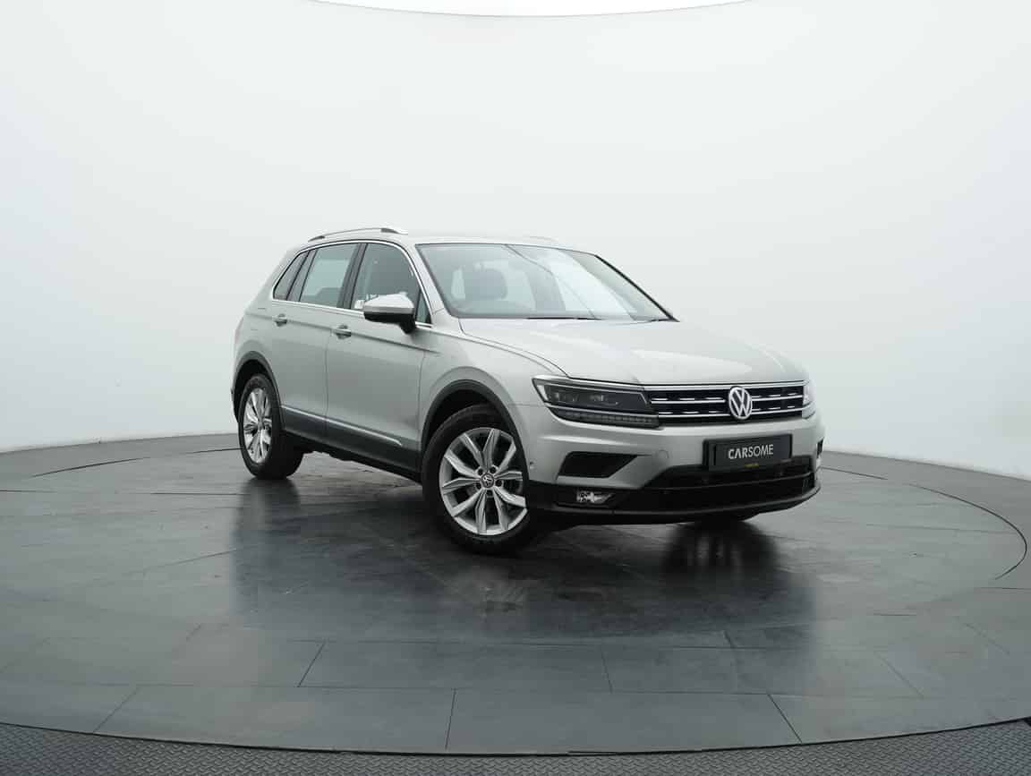 Volkswagen_Tiguan_2018_Silver_B2C_CARSOME