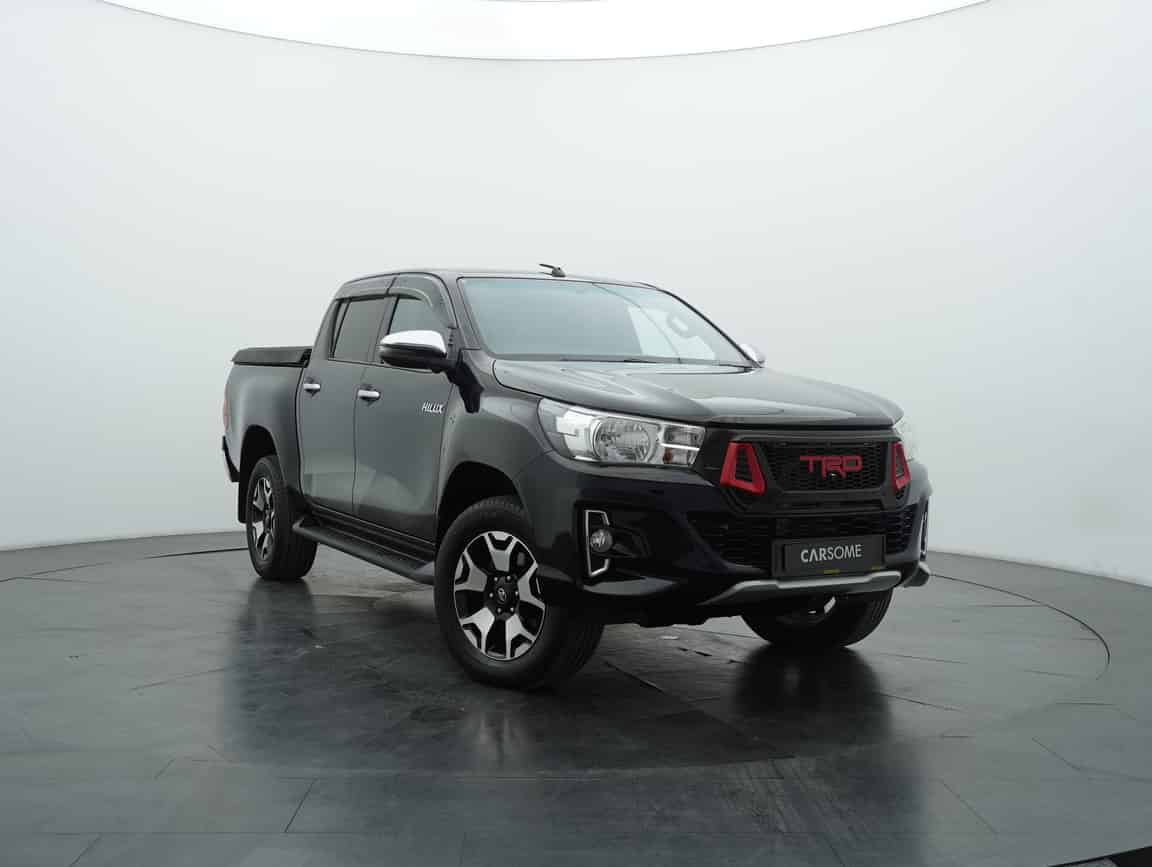 Toyota_Hilux_2019_Black_B2C_CARSOME