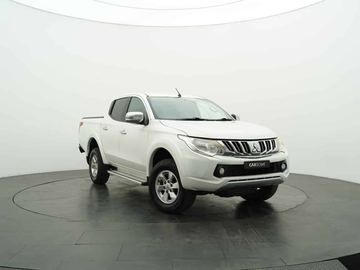 Mitsubishi_Triton_2015_White_B2C_CARSOME