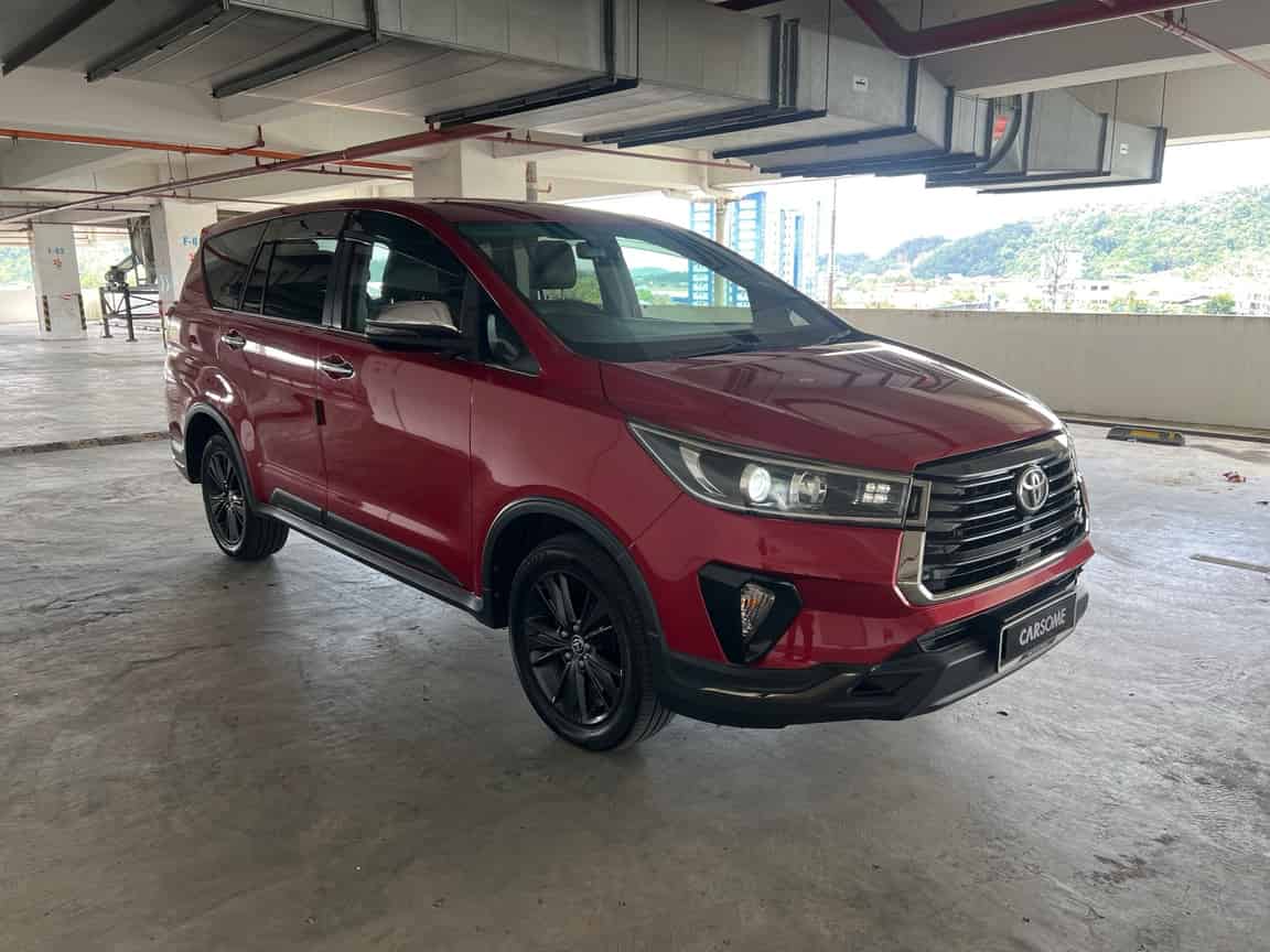 Toyota_Innova_2022_Red_B2C_CARSOME