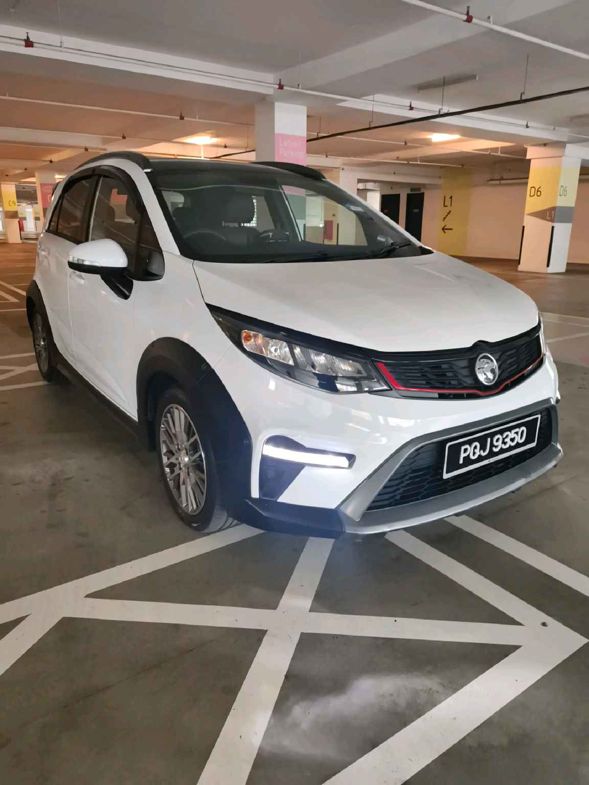 Proton_Iriz_2022_White_B2C_CARSOME
