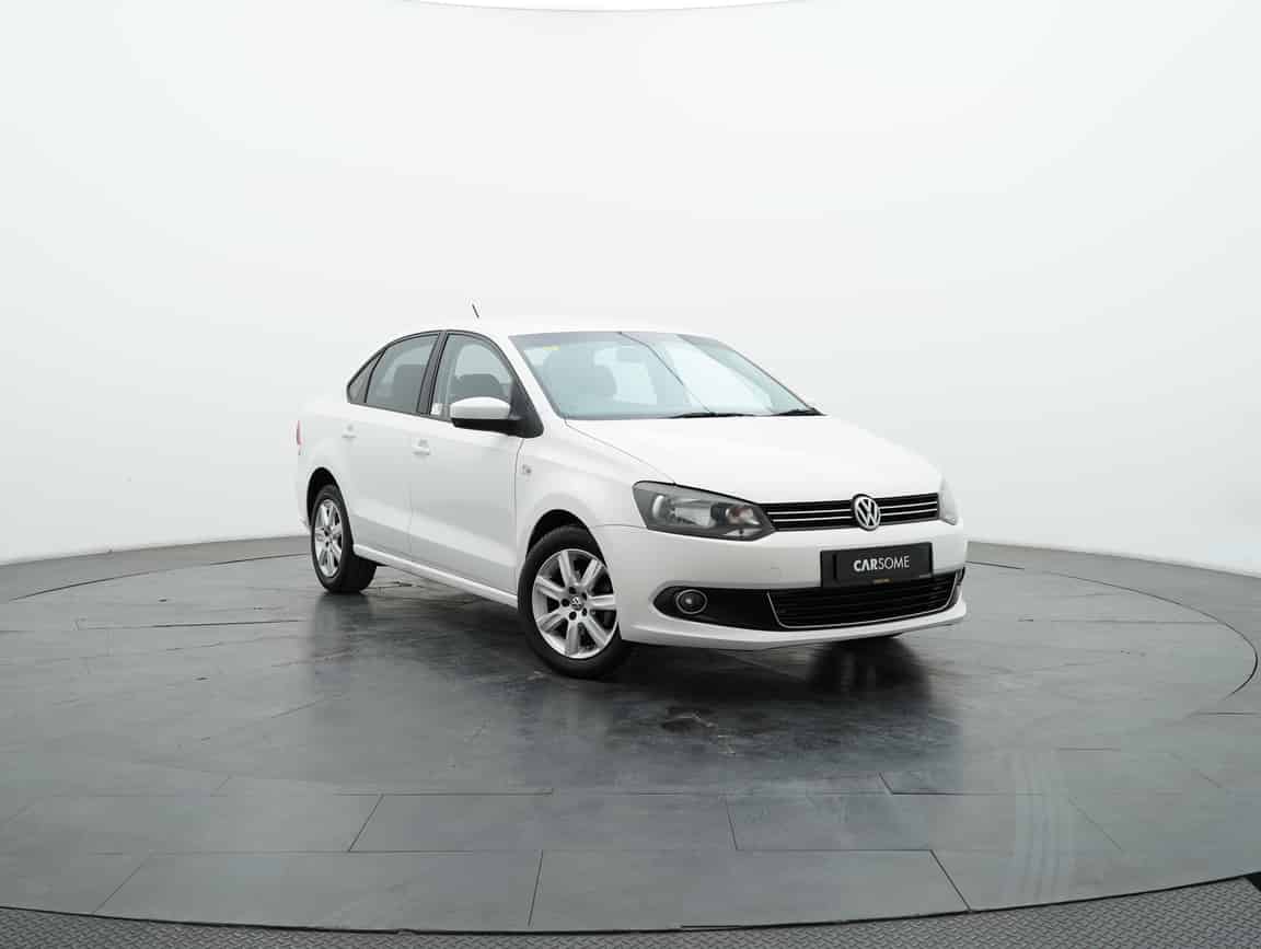 Volkswagen_Polo_2015_Putih_B2C_CARSOME