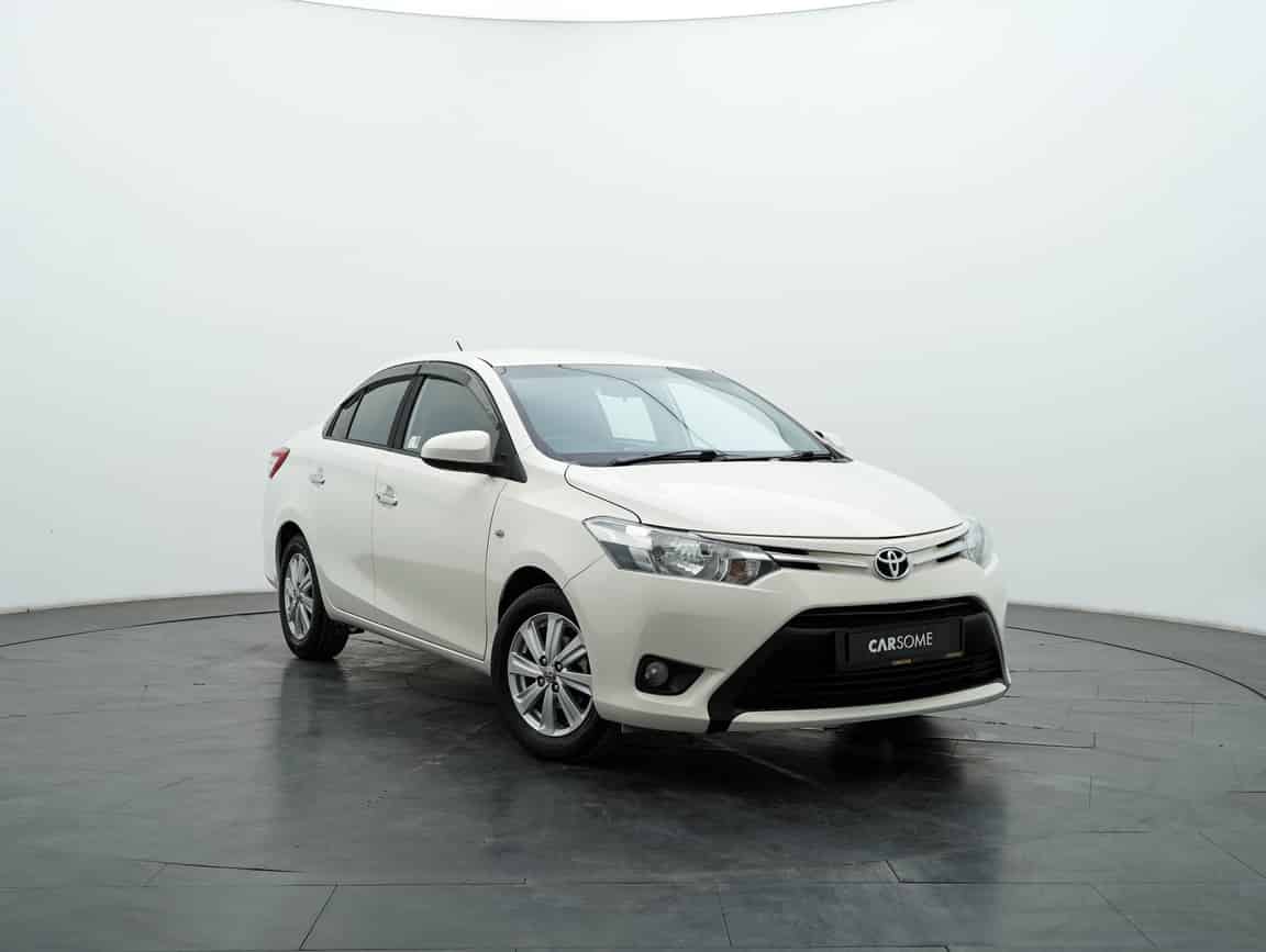 Toyota_Vios_2015_White_B2C_CARSOME