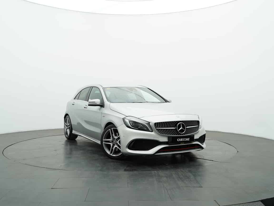 Mercedes-Benz_A250_2016_Silver_B2C_CARSOME