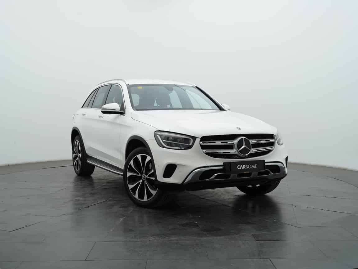 Mercedes-Benz_GLC200_2020_White_B2C_CARSOME
