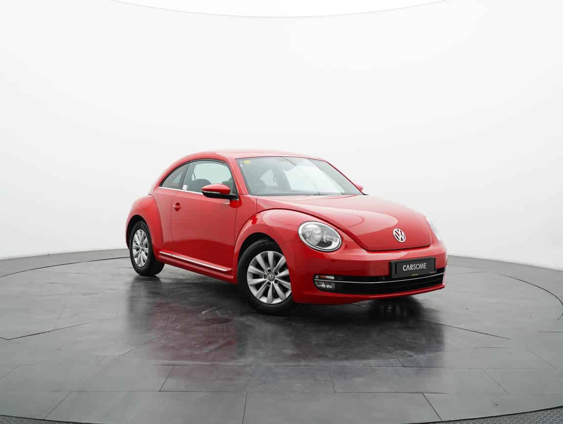 Volkswagen_Beetle_2013_Red_B2C_CARSOME
