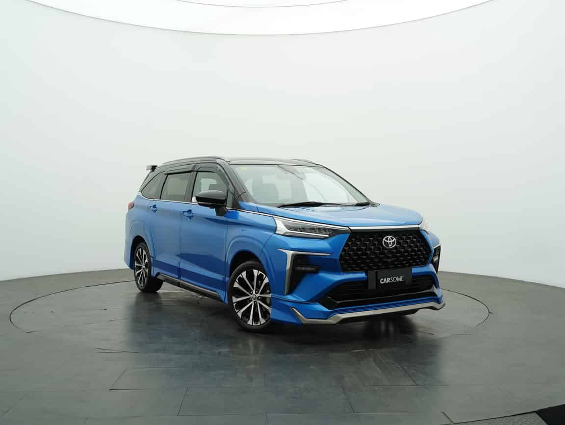Toyota_Veloz_2023_Blue_B2C_CARSOME
