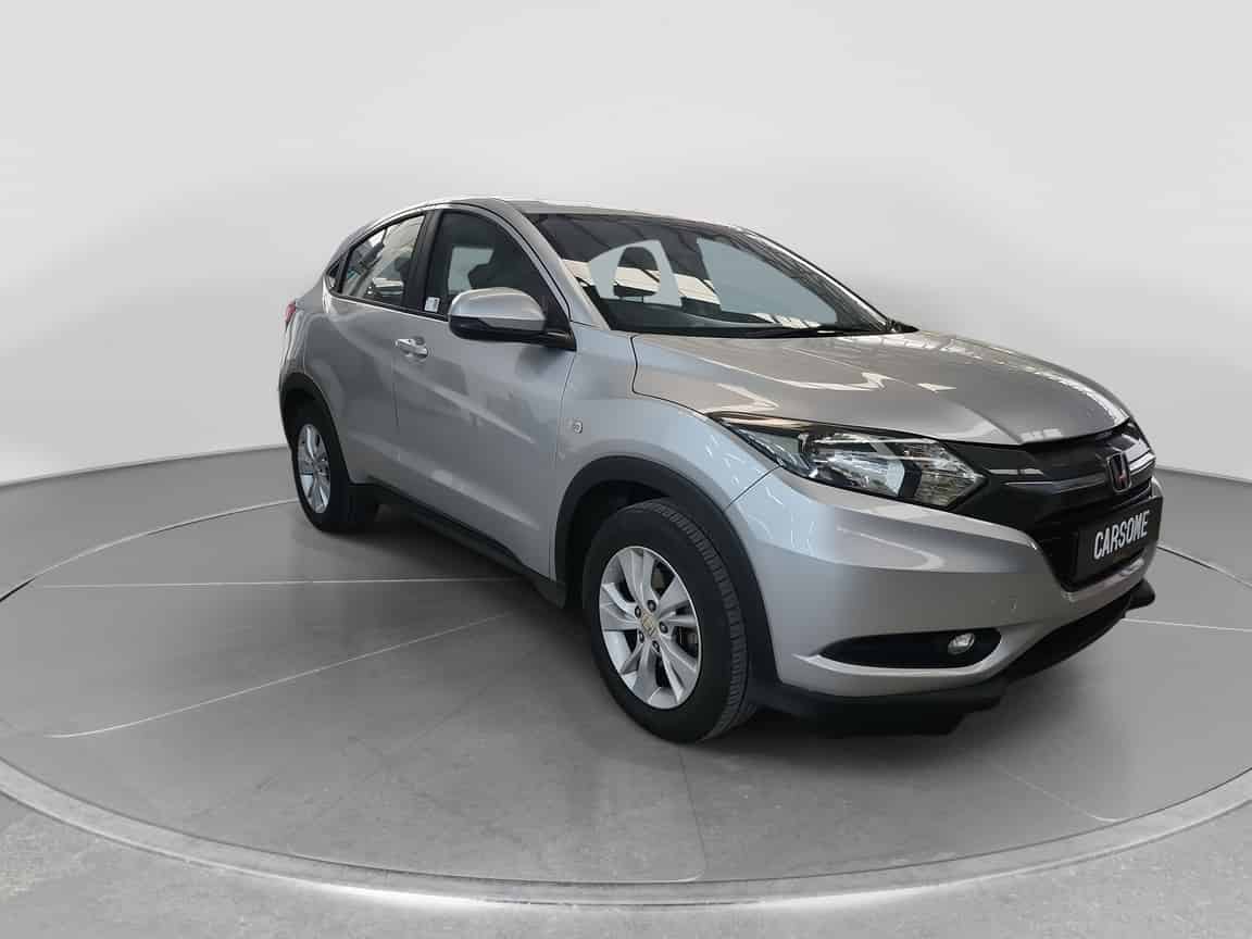 Honda_HR-V_2016_Silver_B2C_CARSOME