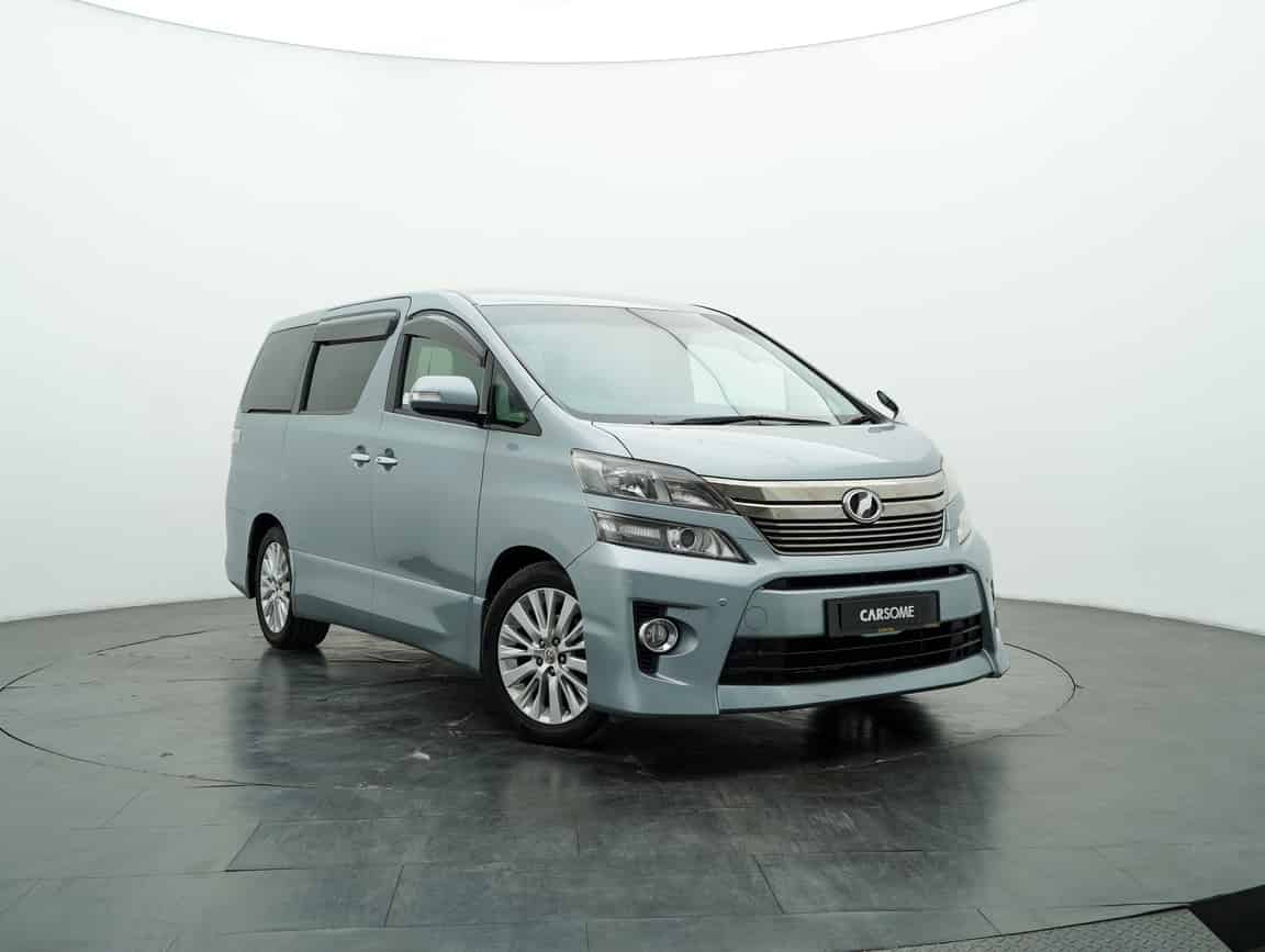 Toyota_Vellfire_2012_Silver_B2C_CARSOME
