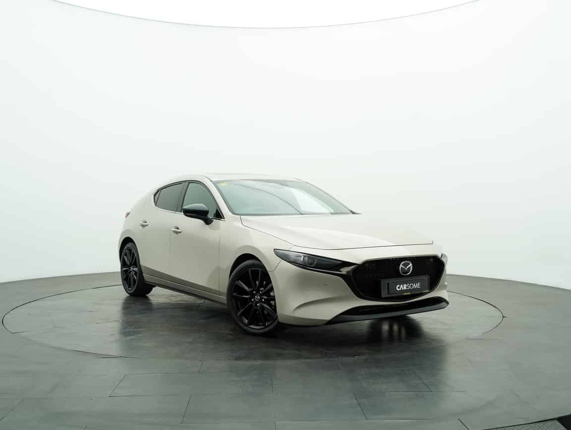 Mazda_3_2024_Silver_B2C_CARSOME