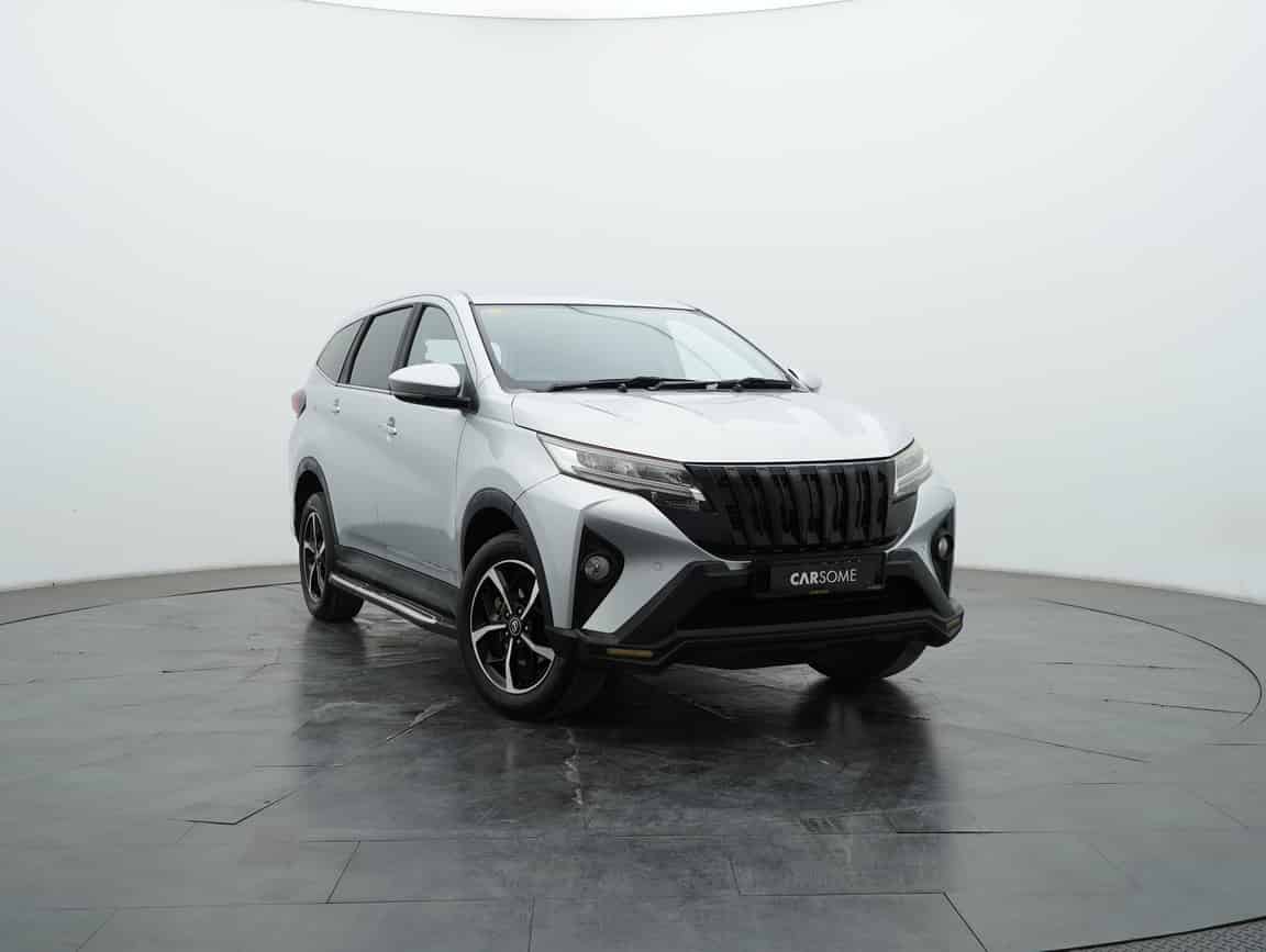 Perodua_Aruz_2021_Silver_B2C_CARSOME