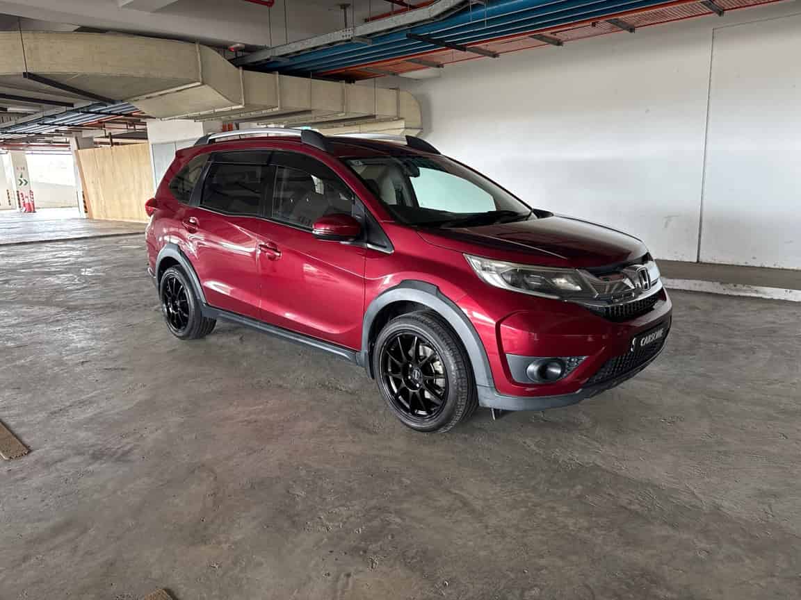 Honda_BR-V_2017_Merah_B2C_CARSOME