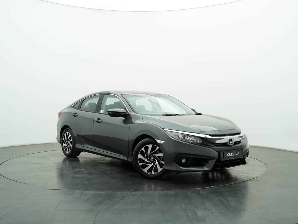 Honda_Civic_2018_Gray_B2C_CARSOME