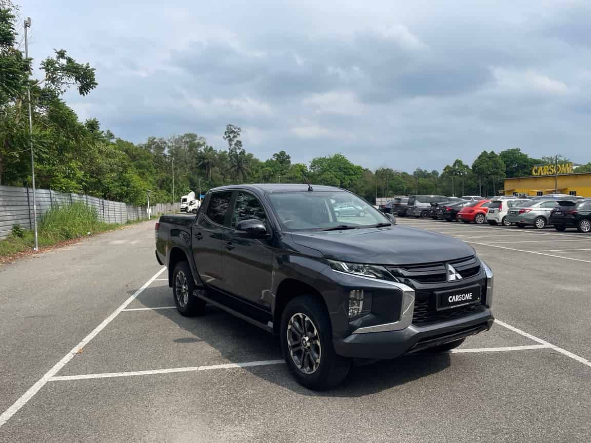 Mitsubishi_Triton_2022_Gray_B2C_CARSOME
