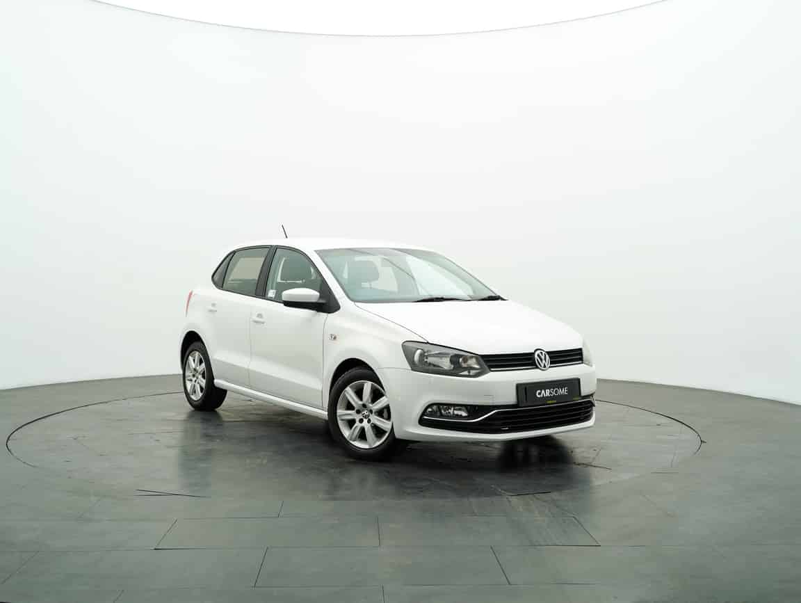 Volkswagen_Polo_2017_White_B2C_CARSOME