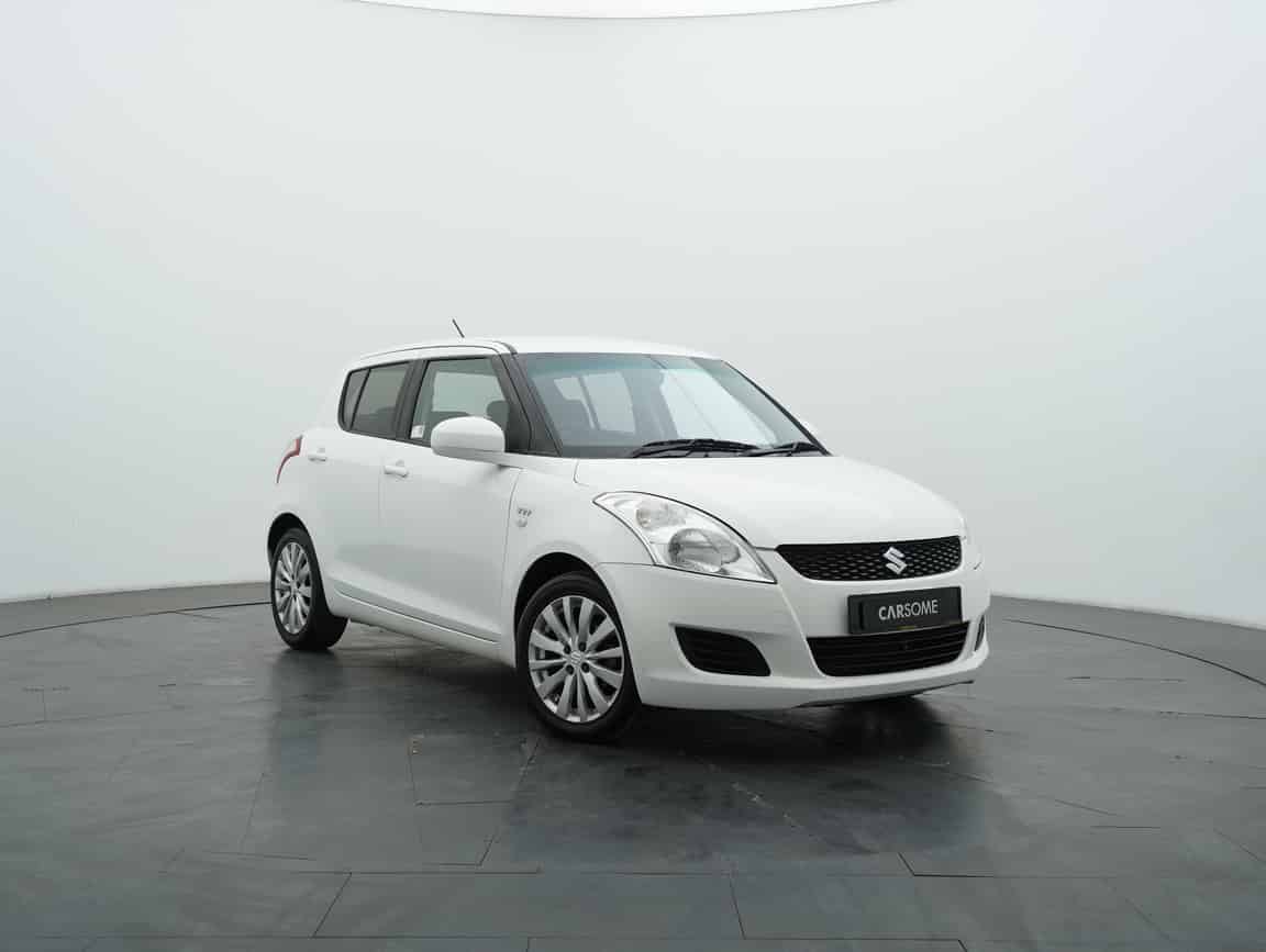Suzuki_Swift_2013_Putih_B2C_CARSOME