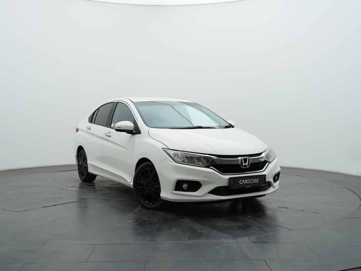 Honda_City_2017_White_B2C_CARSOME