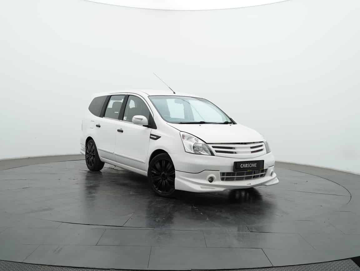 Nissan_Grand Livina_2011_White_B2C_CARSOME
