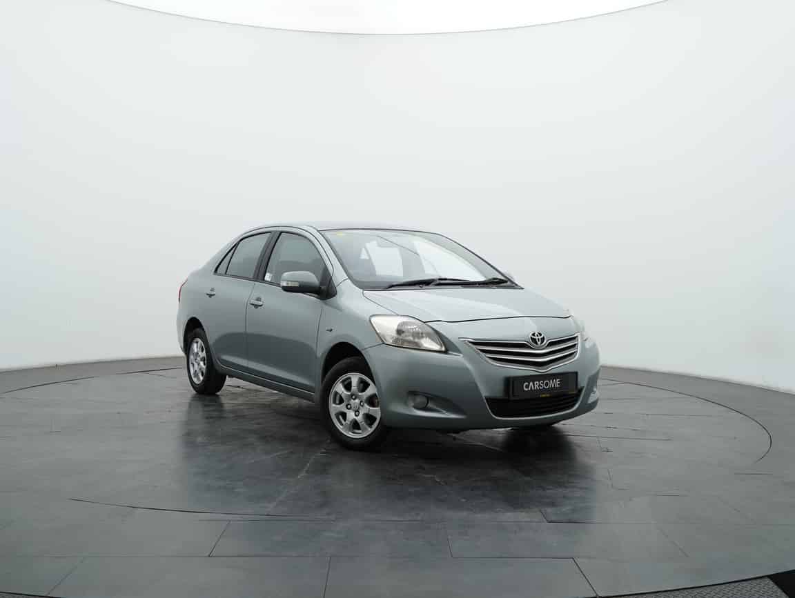 Toyota_Vios_2011_Kelabu_B2C_CARSOME