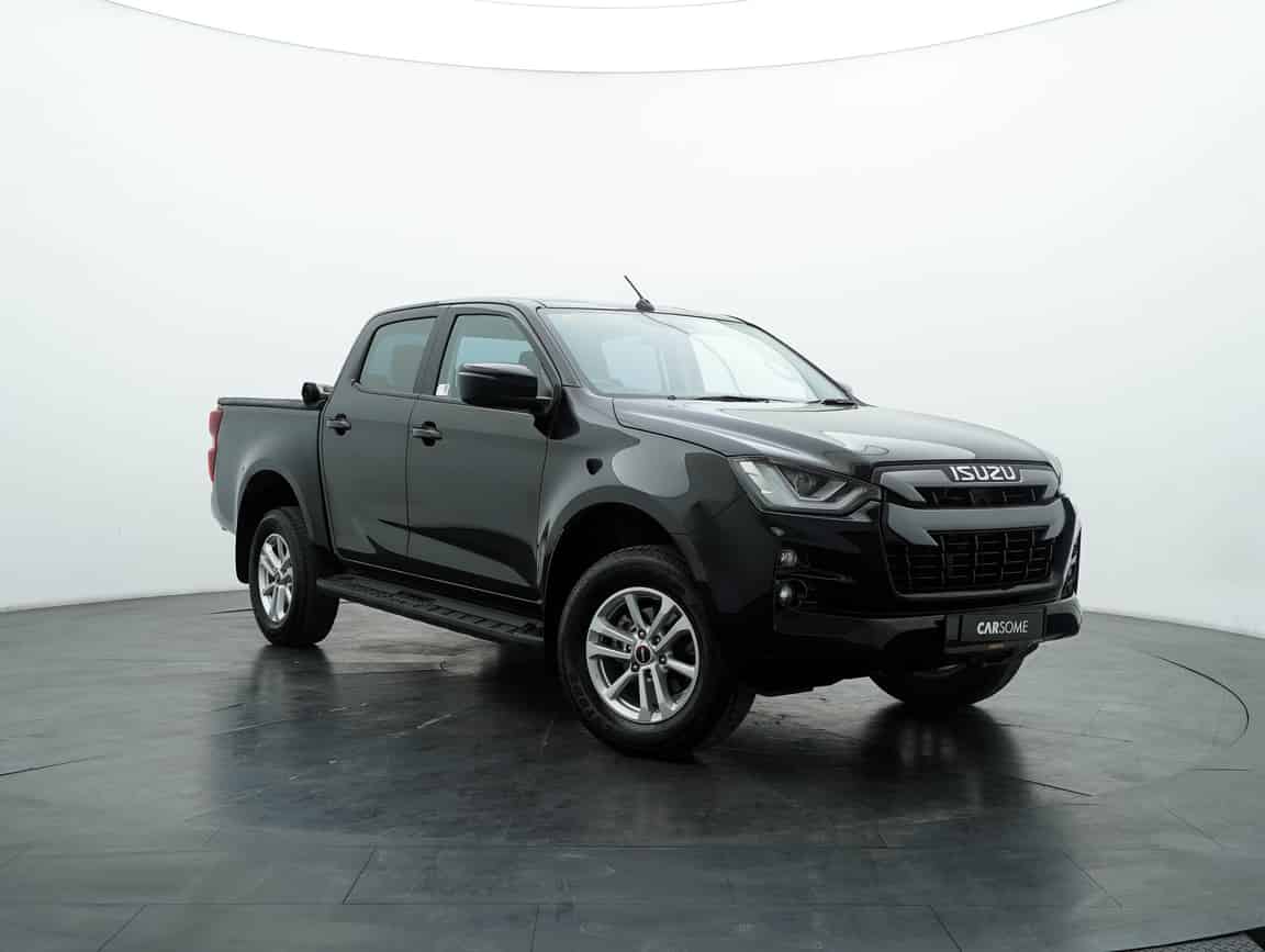 Isuzu_D-Max_2022_Black_B2C_CARSOME