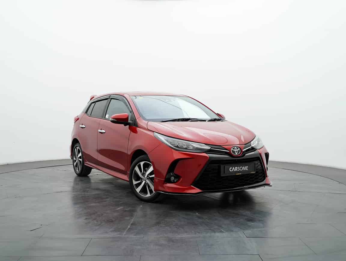 Toyota_Yaris_2022_Red_B2C_CARSOME