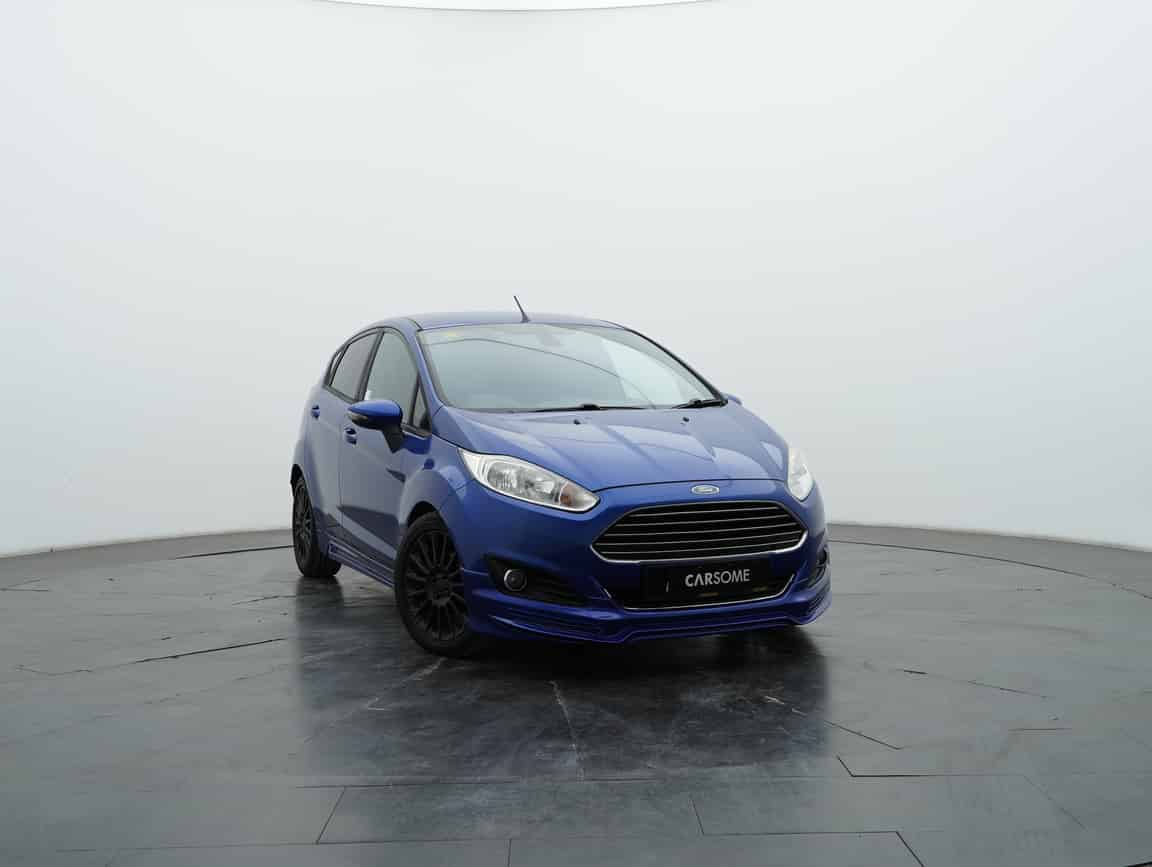 Ford_Fiesta_2014_Blue_B2C_CARSOME