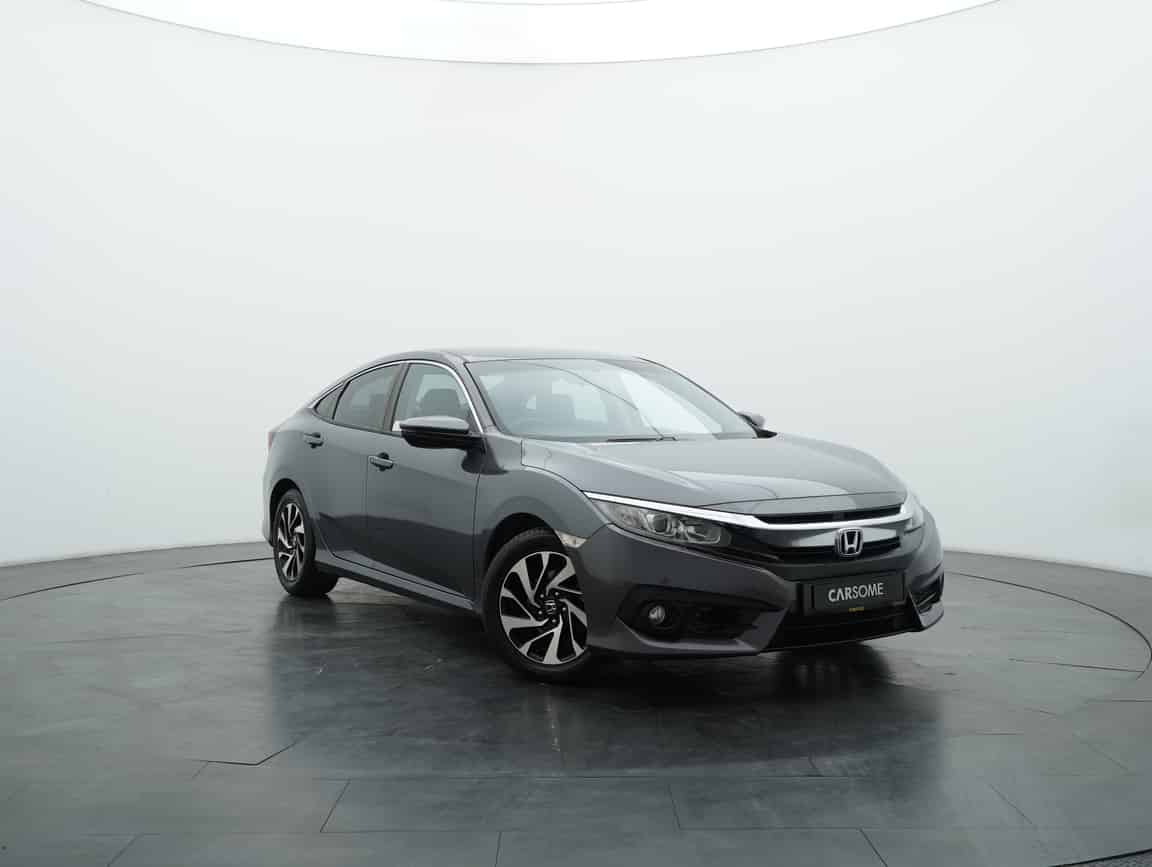 Honda_Civic_2018_Gray_B2C_CARSOME