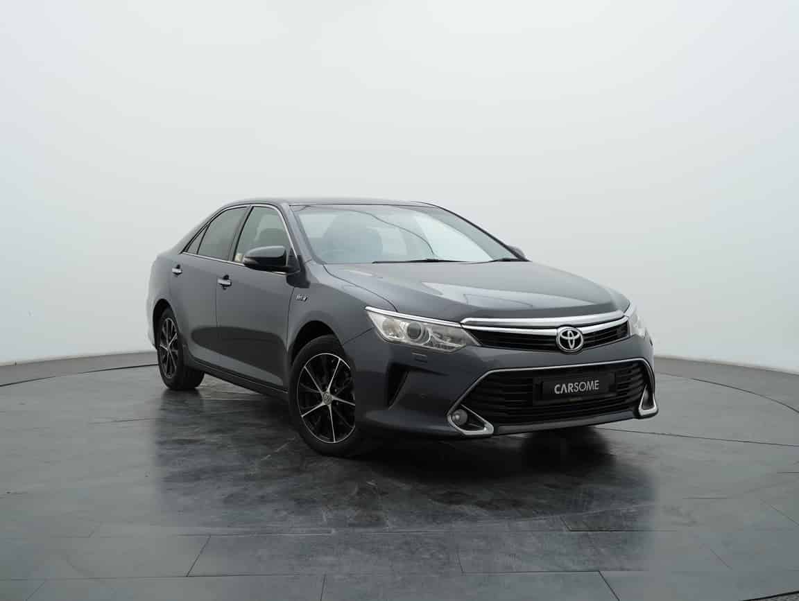 Toyota_Camry_2016_Gray_B2C_CARSOME