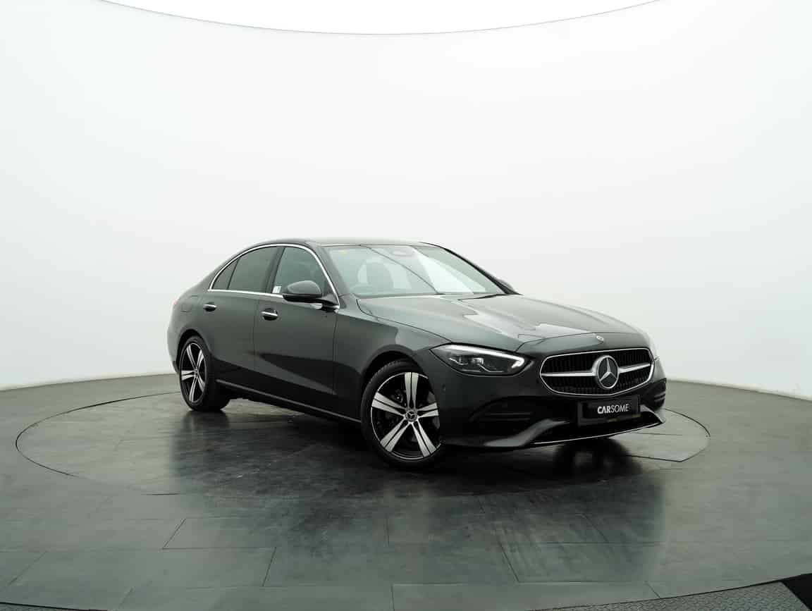 Mercedes-Benz_C200_2022_Gray_B2C_CARSOME