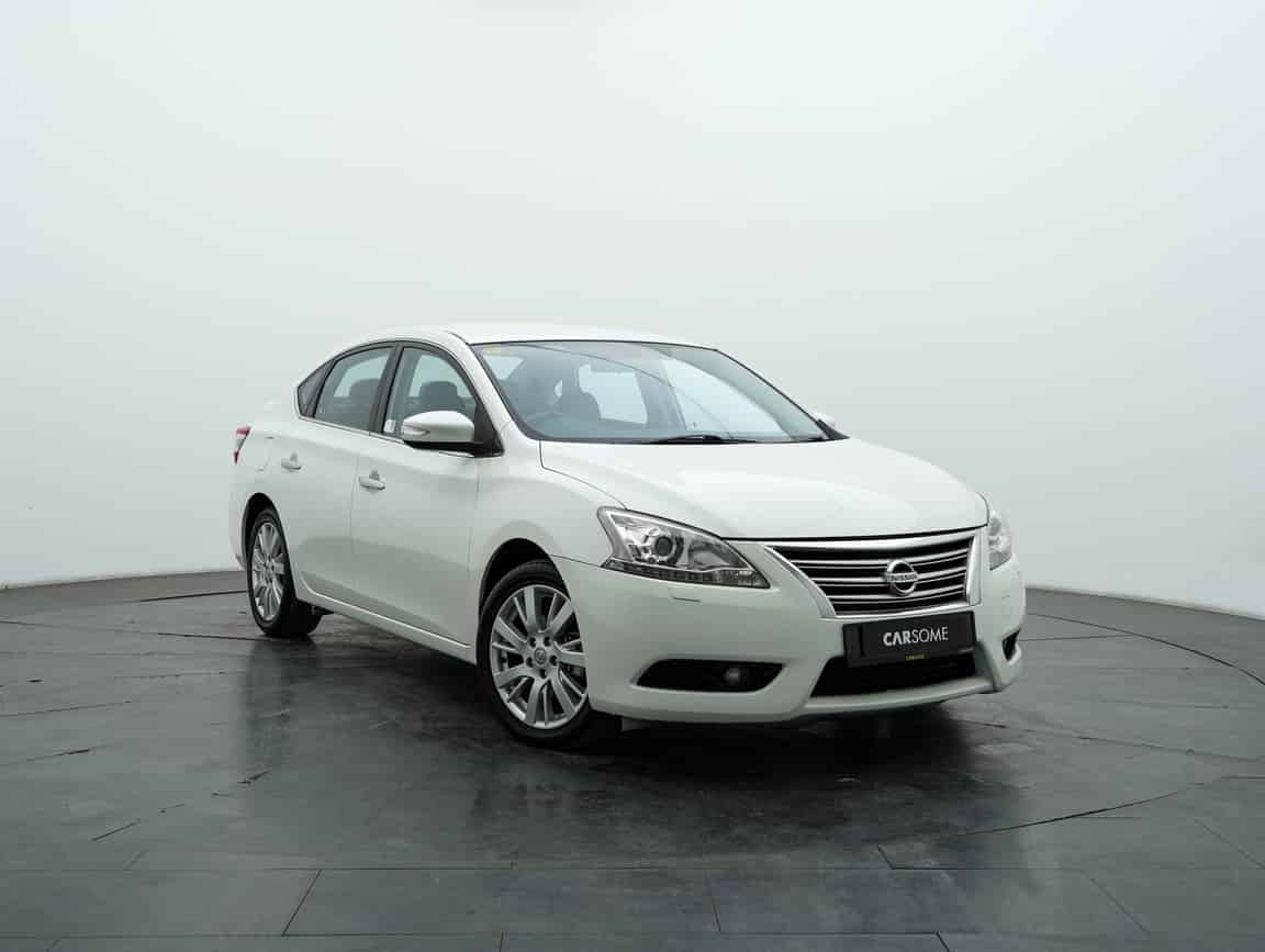 Nissan_Sylphy_2014_Putih_B2C_CARSOME