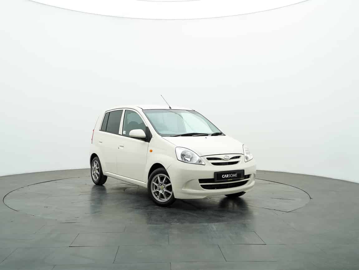 Perodua_Viva_2014_White_B2C_CARSOME