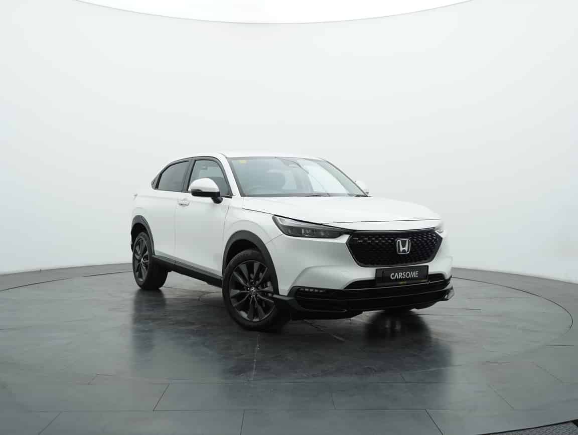 Honda_HR-V_2023_White_B2C_CARSOME
