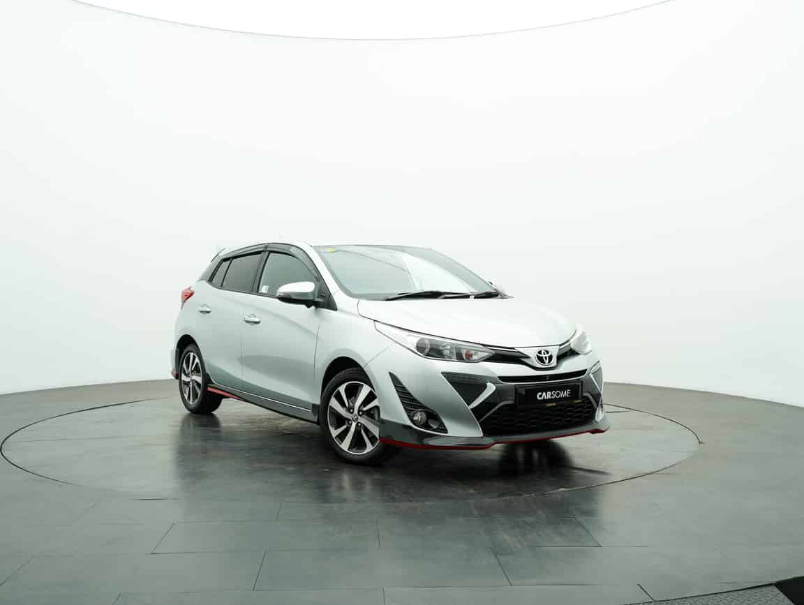 Toyota_Yaris_2019_Silver_B2C_CARSOME