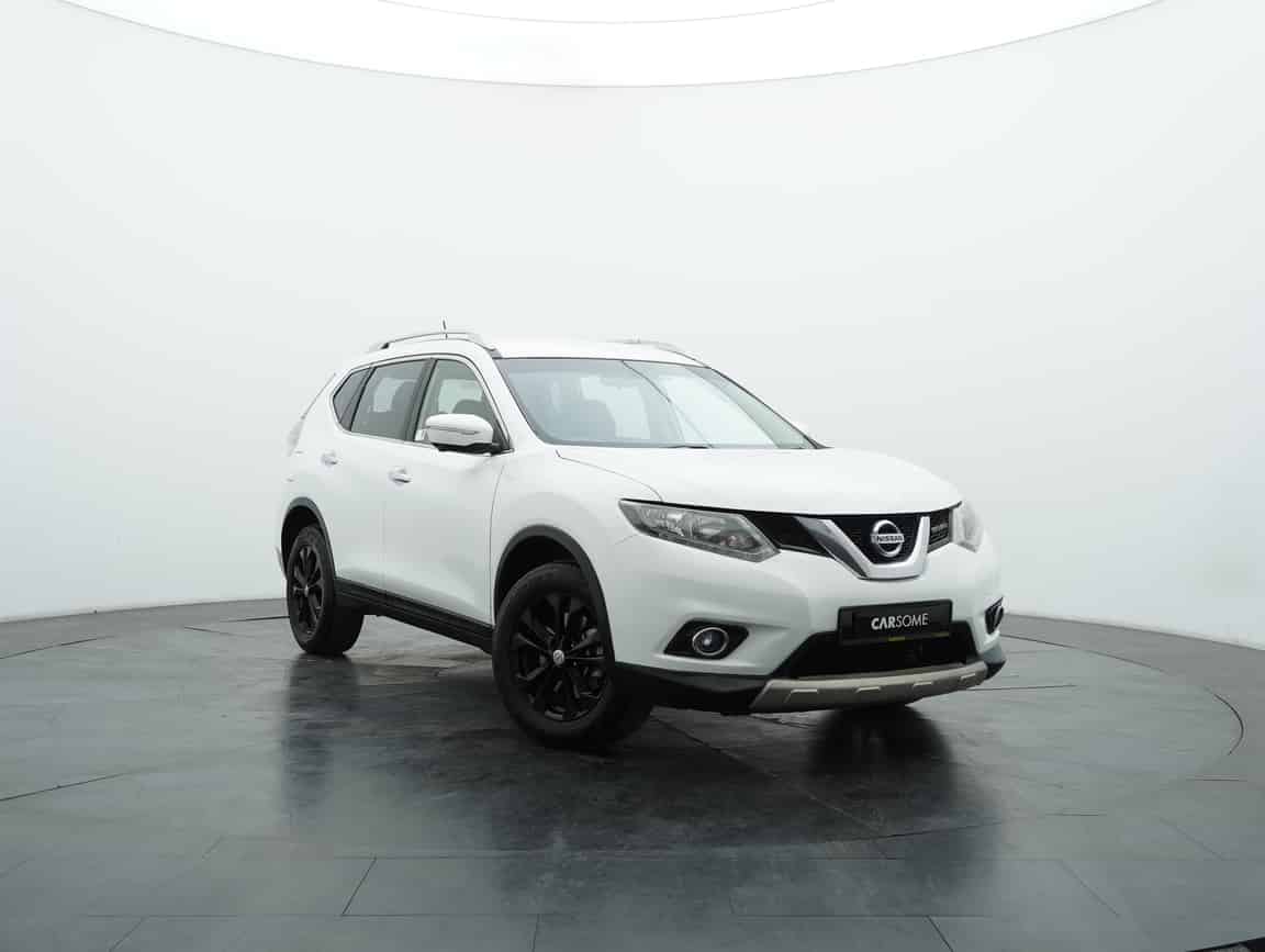 Nissan_X-Trail_2017_White_B2C_CARSOME