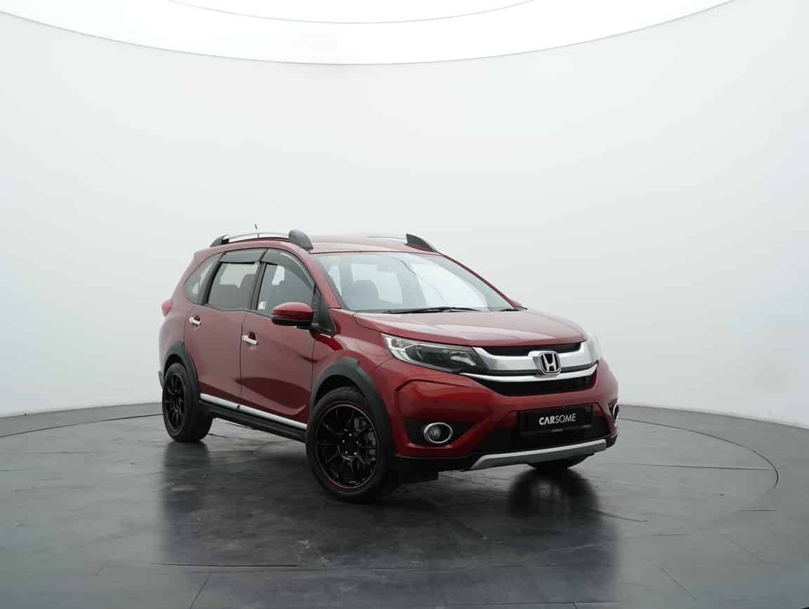 Honda_BR-V_2017_Red_B2C_CARSOME