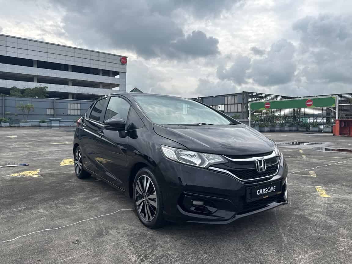 Honda_Jazz_2018_Black_B2C_CARSOME