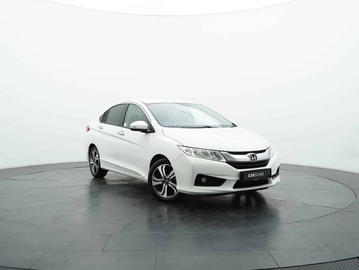 Honda_City_2015_White_B2C_CARSOME