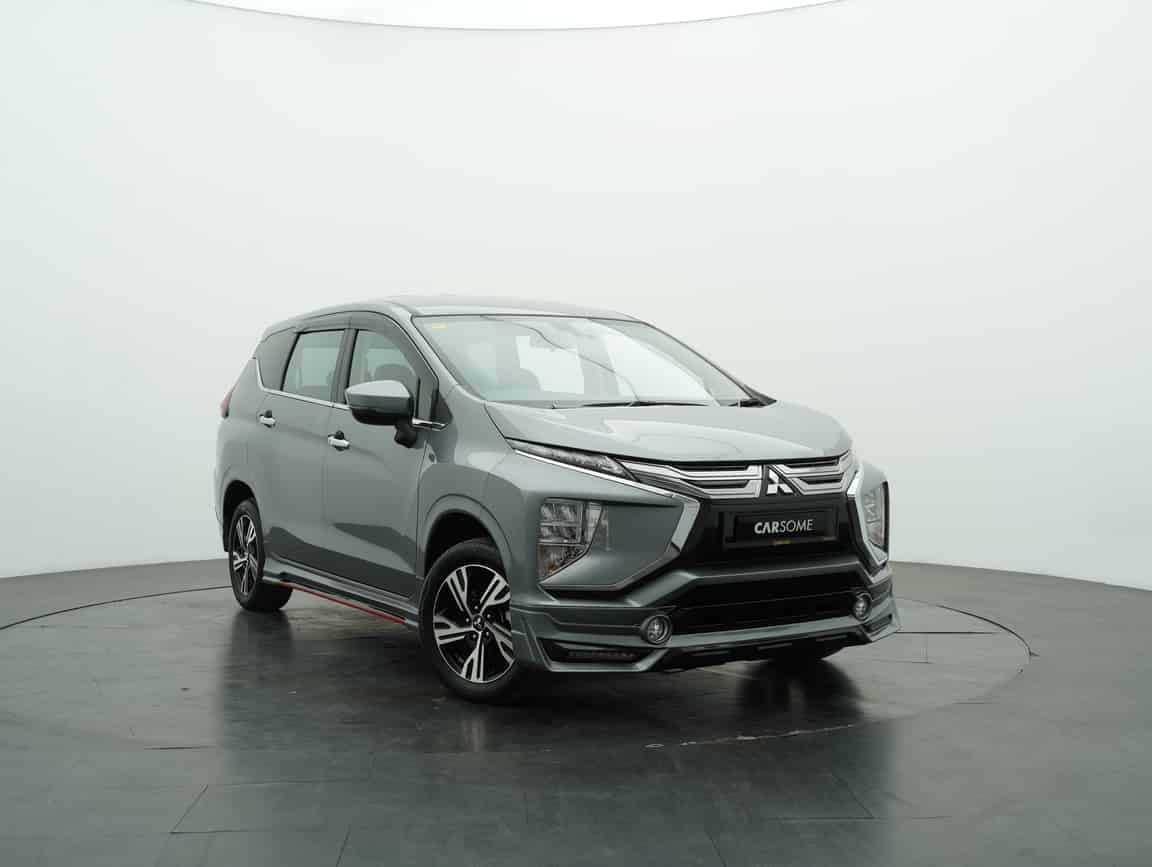 Mitsubishi_Xpander_2023_Kelabu_B2C_CARSOME
