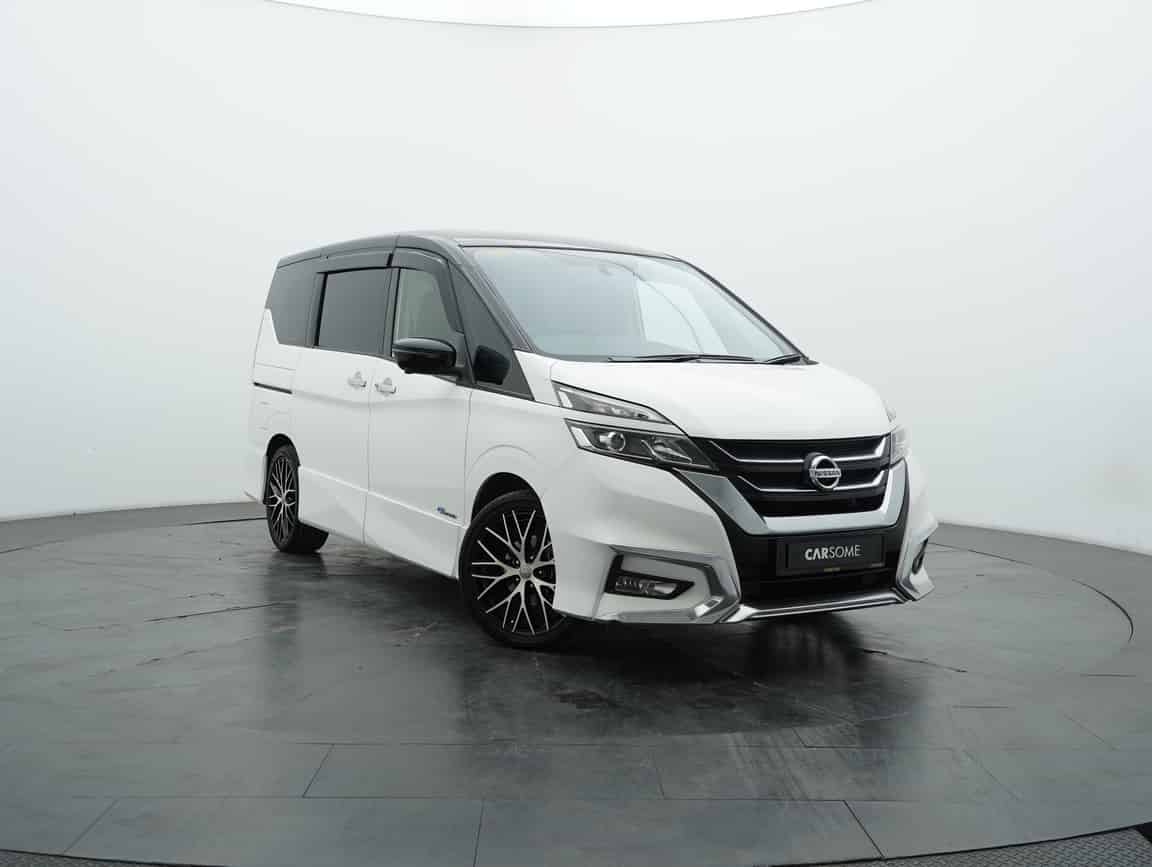 Nissan_Serena_2020_White_B2C_CARSOME