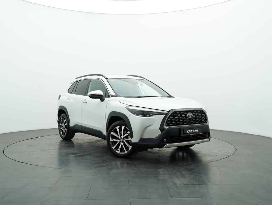 Toyota_Corolla Cross_2022_White_B2C_CARSOME