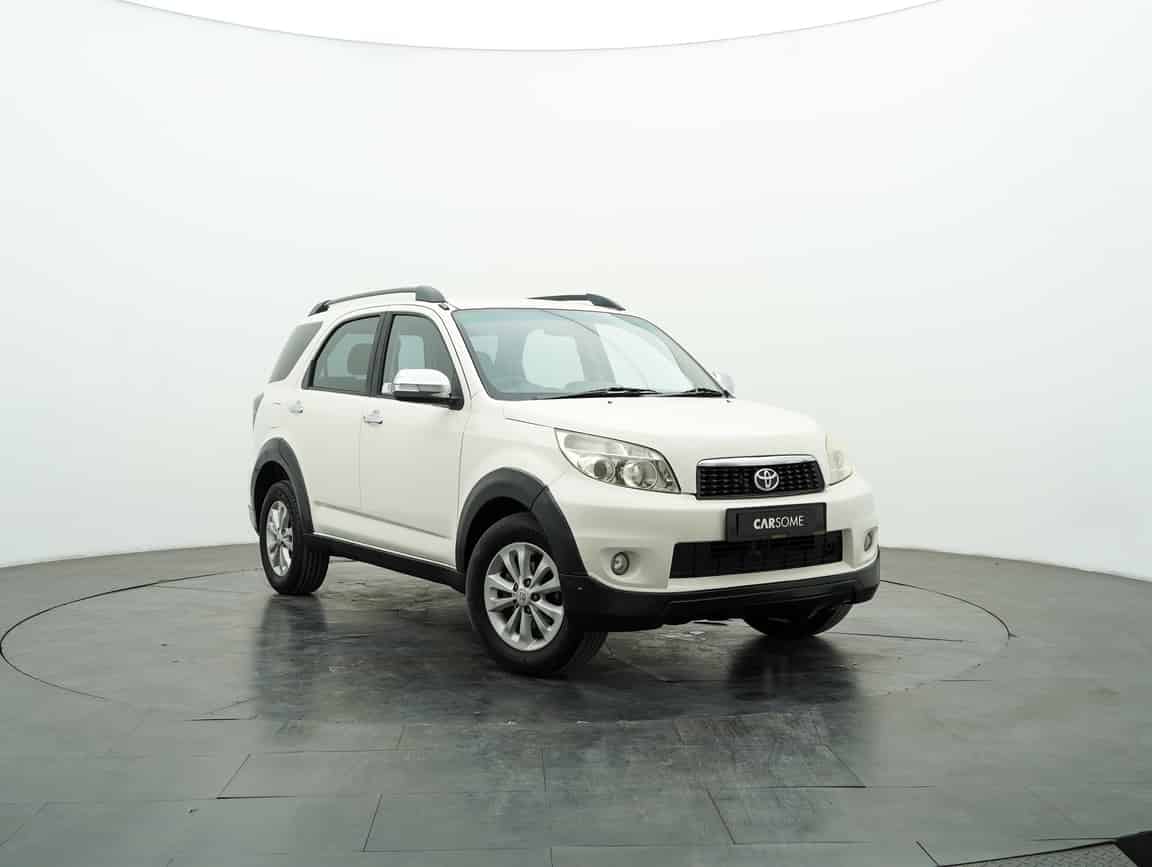 Toyota_Rush_2012_White_B2C_CARSOME