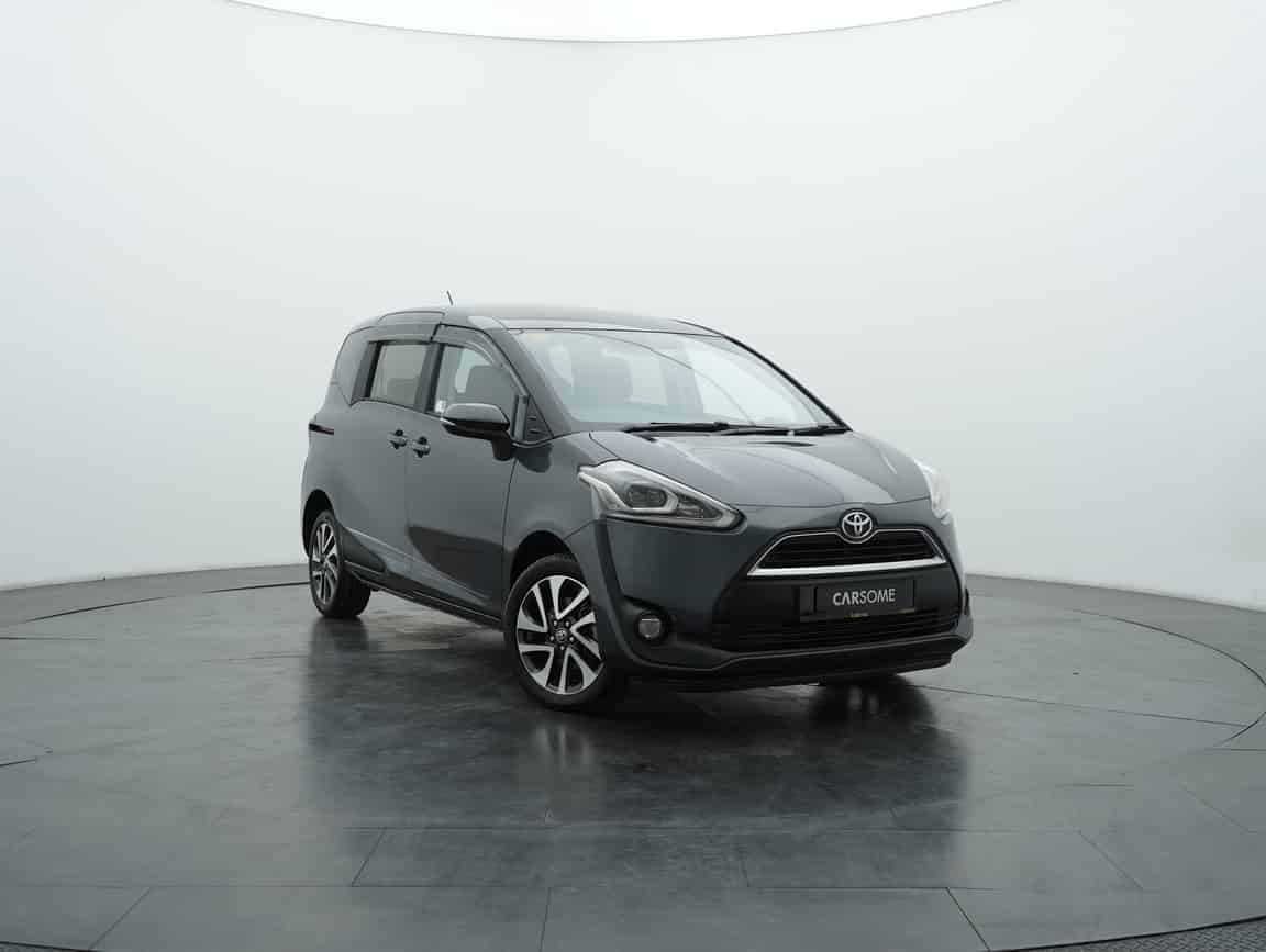 Toyota_Sienta_2017_Gray_B2C_CARSOME