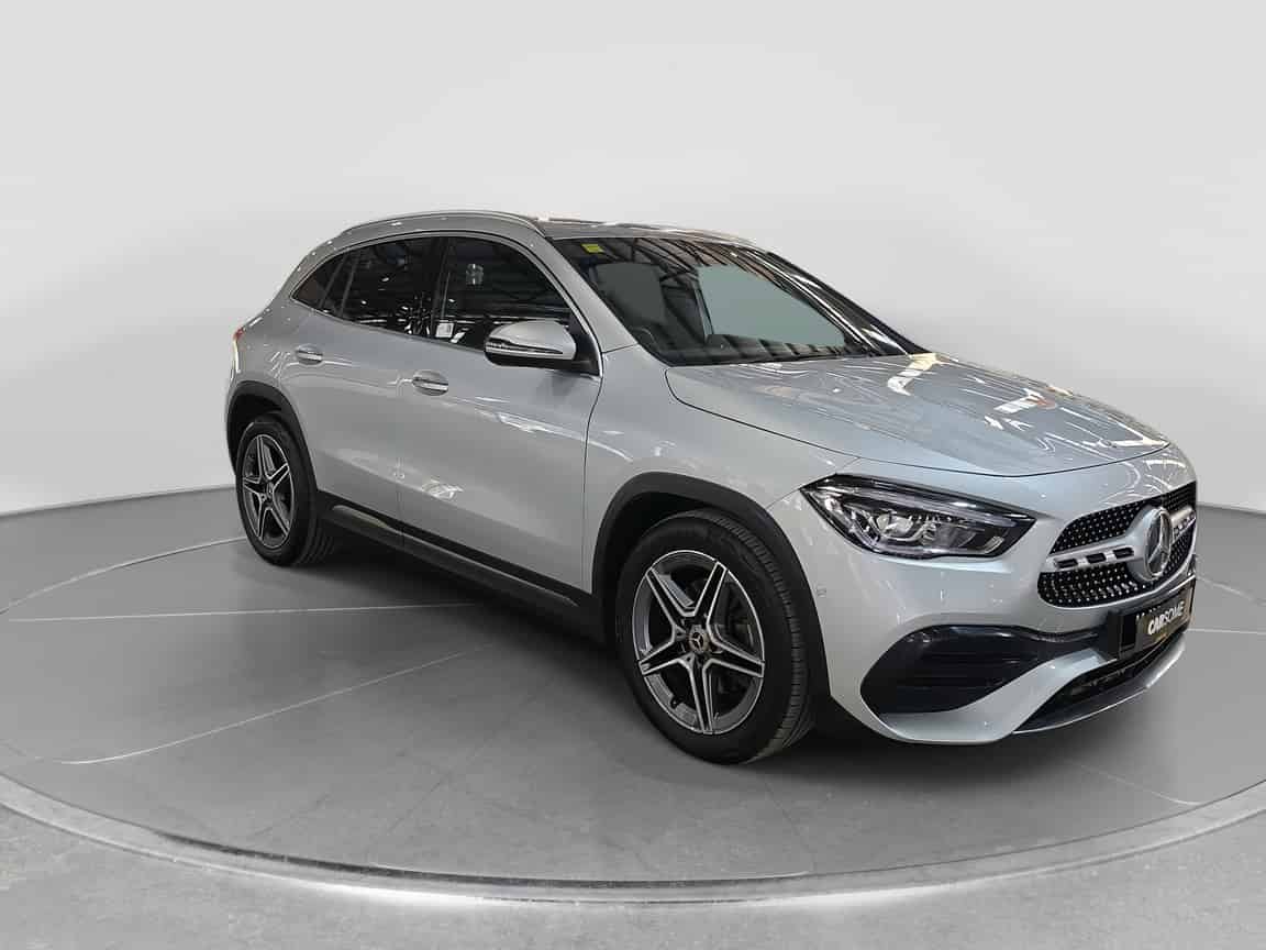 Mercedes-Benz_GLA250_2022_Silver_B2C_CARSOME