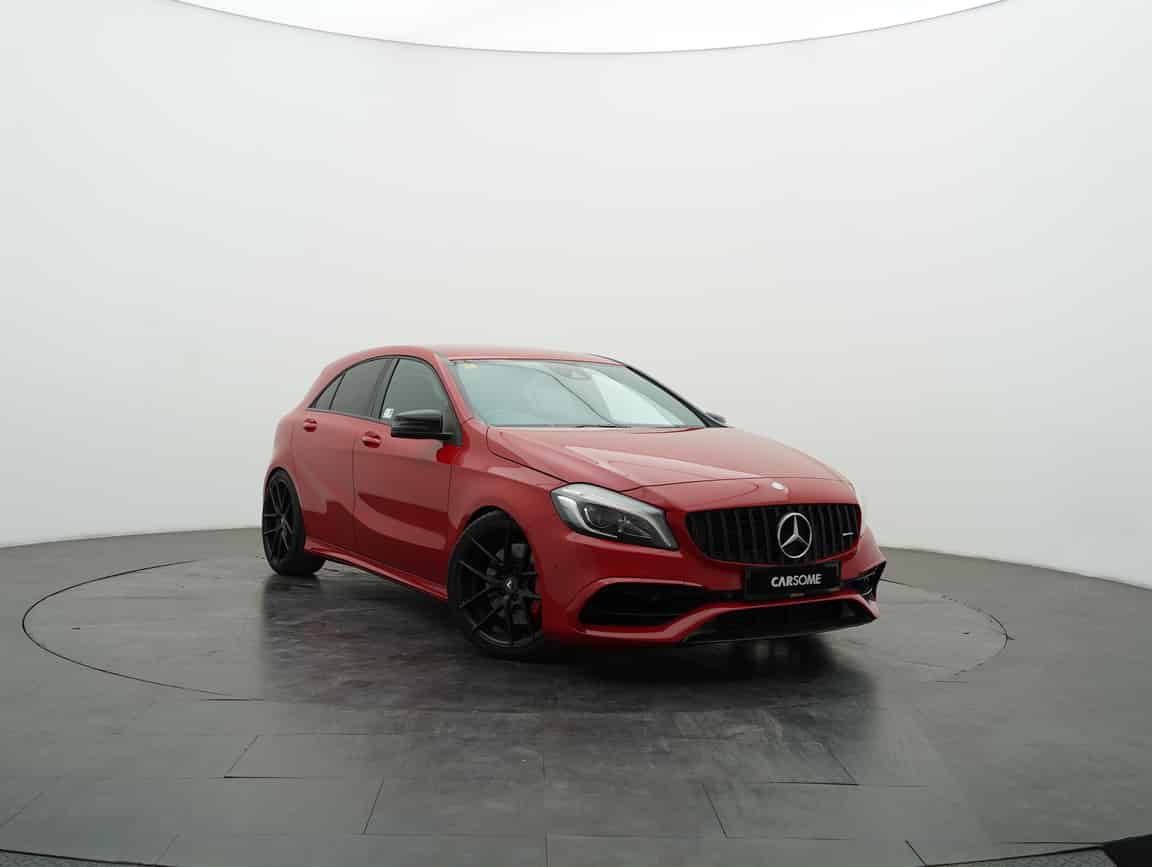 Mercedes-Benz_A200_2016_Merah_B2C_CARSOME