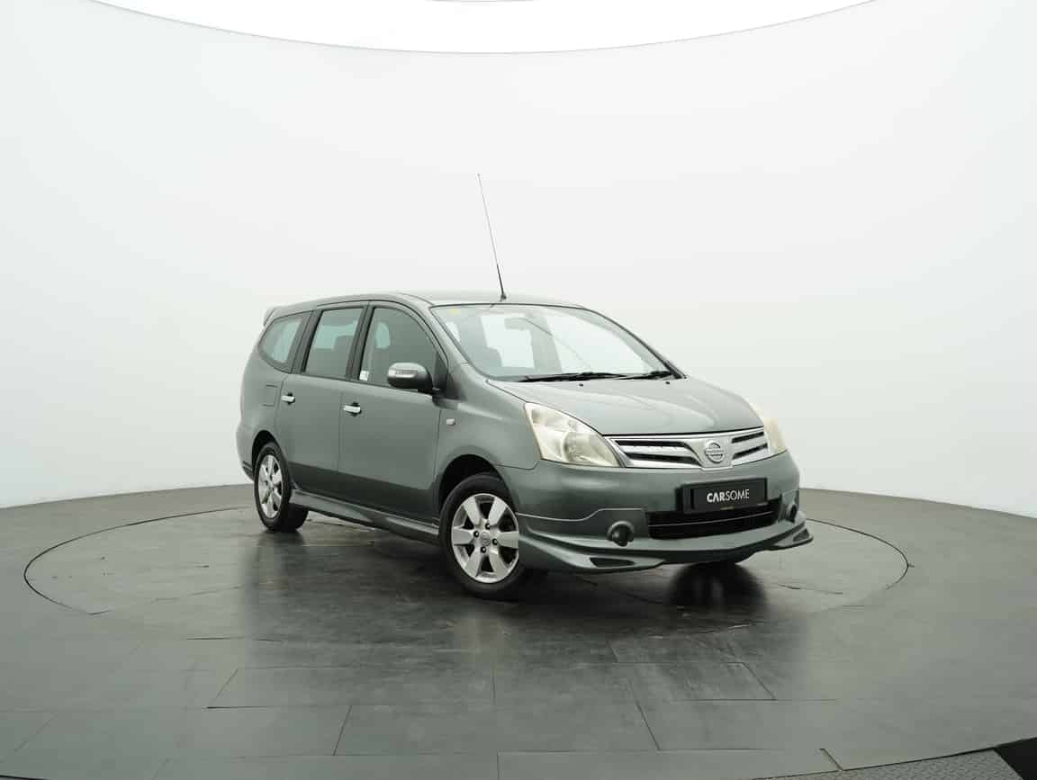 Nissan_Grand Livina_2011_Kelabu_B2C_CARSOME