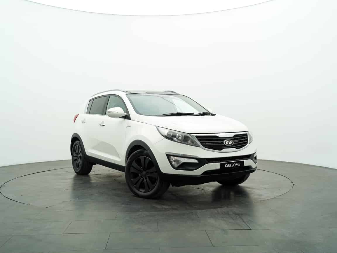 Kia_Sportage_2013_Putih_B2C_CARSOME